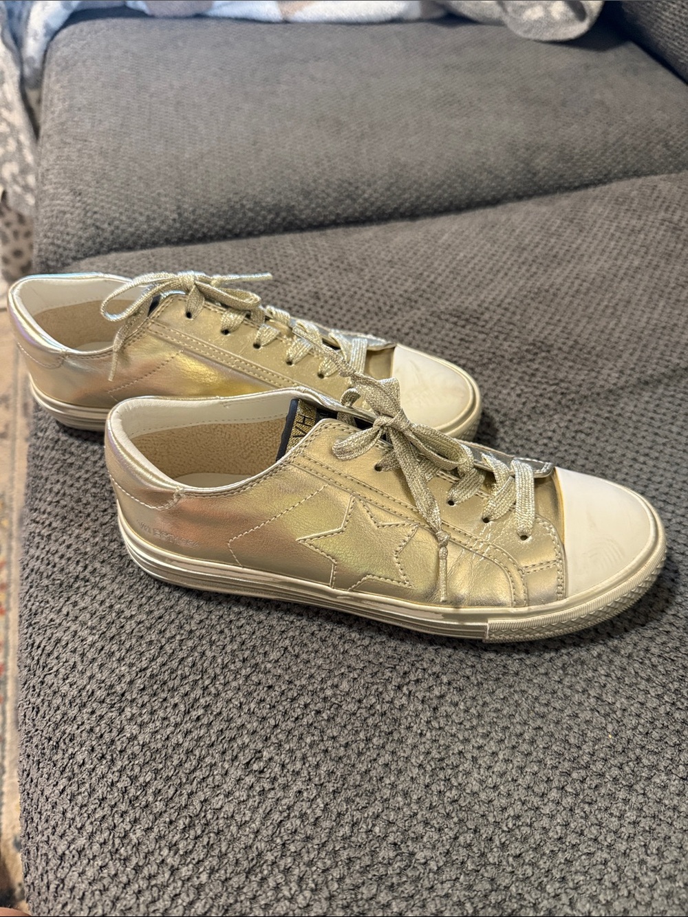Vintage Havana Metallic Gold Low-Top Sneakers